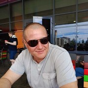  ,  Maks, 43