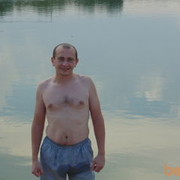  ,   Alex, 39 ,   