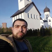  ,  Ali, 30