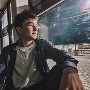  ,   Viktor, 22 ,   ,   