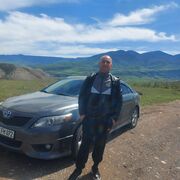  ,   Frunzik, 35 ,   ,   