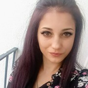  ,   Anna, 35 ,  