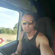  ,  Andrij, 39