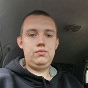  ,  Oleg, 22