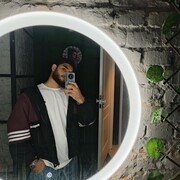  ,  Tarek, 21