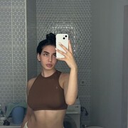  , 
