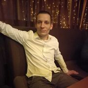  ,  Valentin, 37