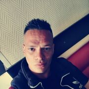  ,   Mark, 32 ,   ,   , c , 
