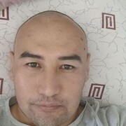  ,  Erlan, 32