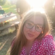  , 