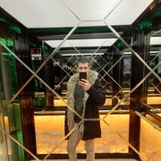  ,  Rustam, 35