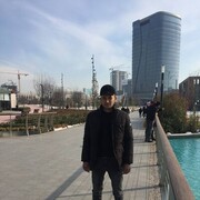  ,  Alixan, 29