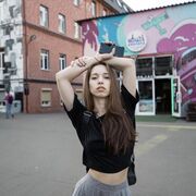  , 