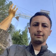  ,  Umidjon, 26