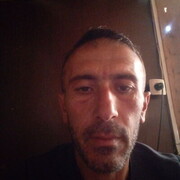  ,  Artur, 43