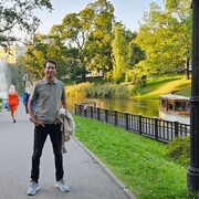  ,   Leon, 44 ,  