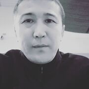  ,  Artur, 32