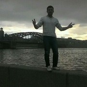  ,  Aziz, 33
