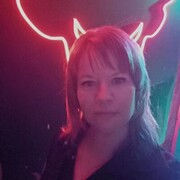  ,  Nika, 40