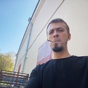  ,   Vlad, 32 ,   ,   