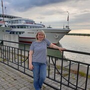  ,  Elena, 58