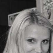  ,   Elena, 32 ,  