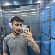  ,  Azya, 22