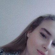  ,  Viktoria, 24