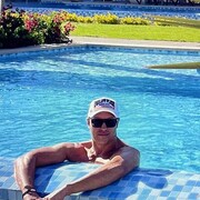  ,  Alex, 45