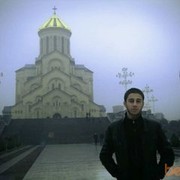  ,   Gio, 32 ,   