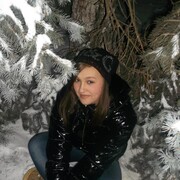  ,  Elena, 27