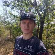  ,  Denis, 35