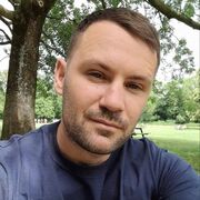  ,   Leonardo, 42 ,   c 
