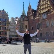  ,   Maxim, 37 ,   ,   