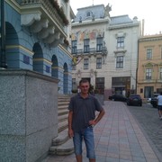  ,   Valentyn, 51 ,   ,   , c 