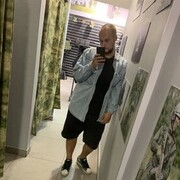  ,   Denis, 25 ,   ,   , c , 
