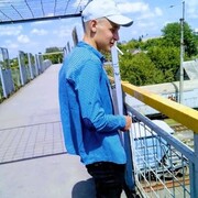  ,  DMYTRO, 23