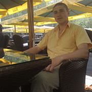  ,   Viktor, 33 ,   