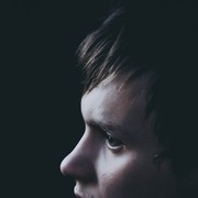  ,  Anton, 32
