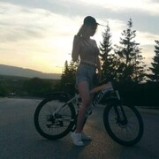  ,  Alyona, 25