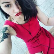  ,   Suzanne, 37 ,   
