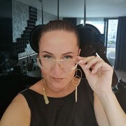  ,  Milanna, 44