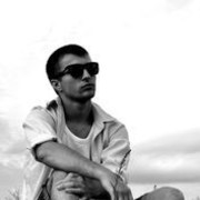  ,   Denis, 33 ,   