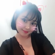  ,  Kamilla, 28