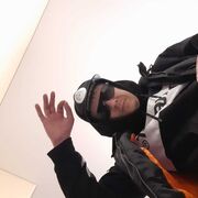  -,   Nik, 39 ,   ,   