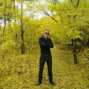  ,  Ewgenii, 37