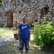  ,   Vtaly, 42 ,  