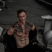  ,  Artem, 33