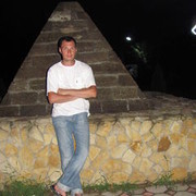  ,   Leonid, 44 ,   