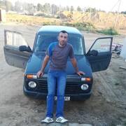  ,  Gagik, 42